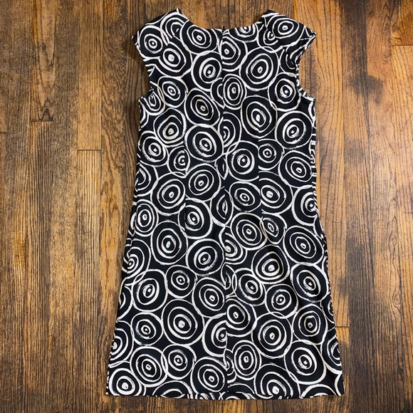 AGB Women Black & White Sleeveless Dress with pockets Size 8 - Picture 3 of 3